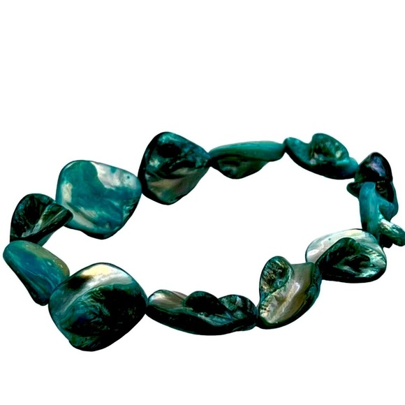 Turquoise Blue Irregular Mother Of Pearl Stretch Bracelet - Picture 4 of 5